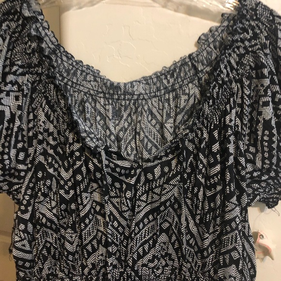 ****SOLD*****Self Esteem Plus Size tunic - Picture 2 of 4